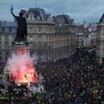 <strong>Emeklilik Savaşı: Fransa’da Devrim Öncesi Bir Ana Doğru</strong>