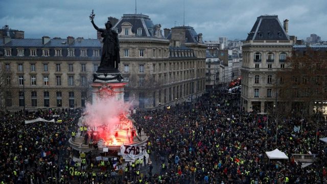 Emeklilik Savaşı: Fransa’da Devrim Öncesi Bir Ana Doğru
